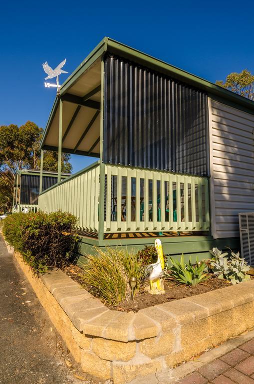 Lake Albert Caravan Park Hotell Meningie Exteriör bild